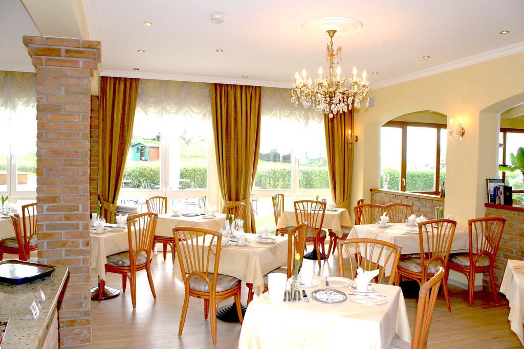 Sporthotel Schoenblick Meersburg Dış mekan fotoğraf