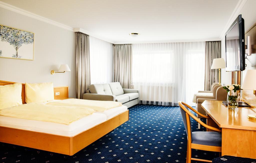 Sporthotel Schoenblick Meersburg Dış mekan fotoğraf