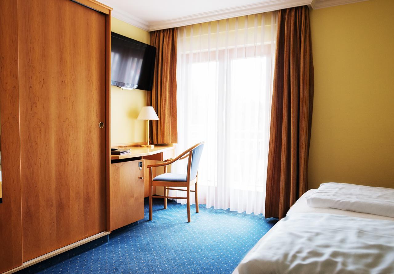 Sporthotel Schoenblick Meersburg Dış mekan fotoğraf